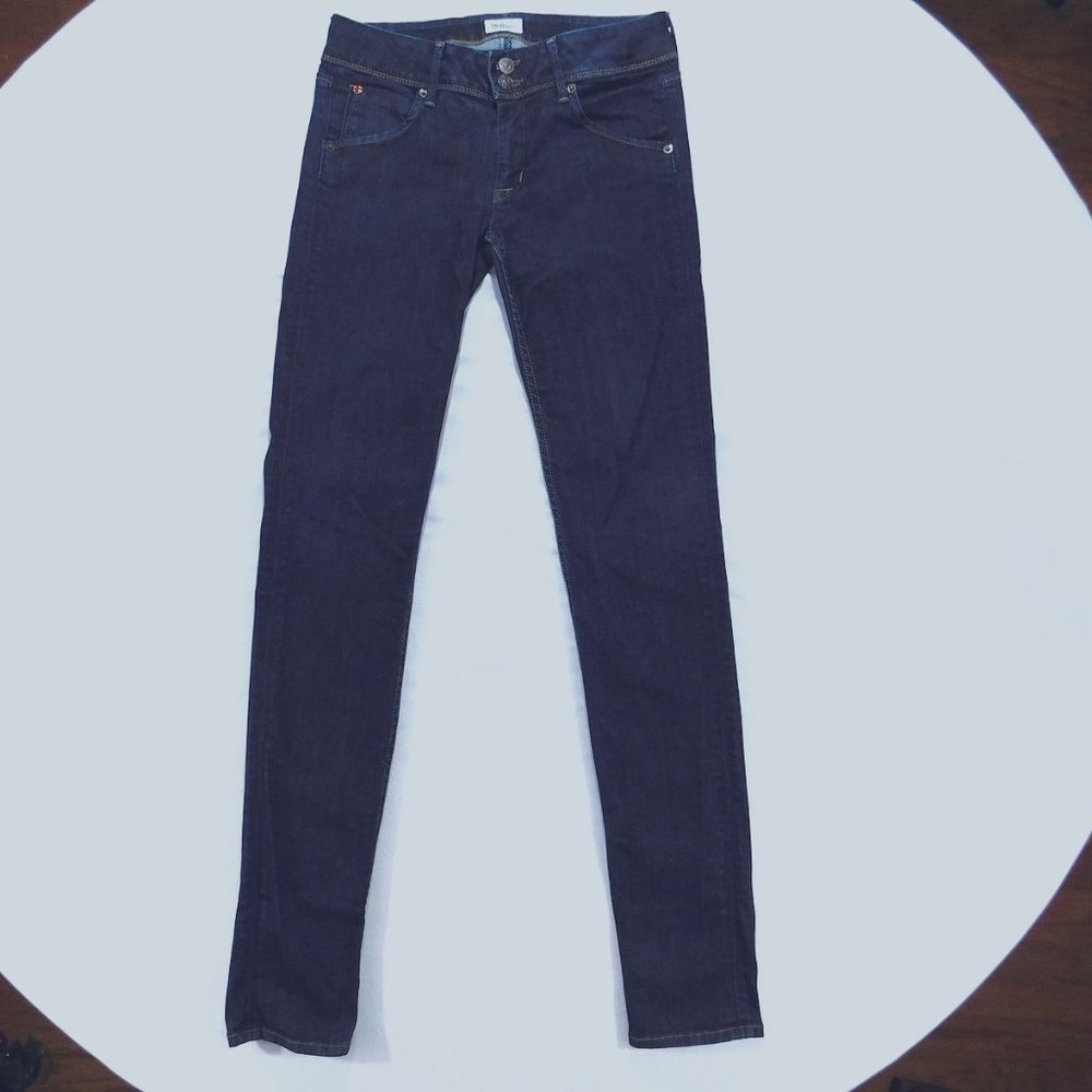 Hudson Women's Dark classic color denim Jeans Size 27 inseam 33"